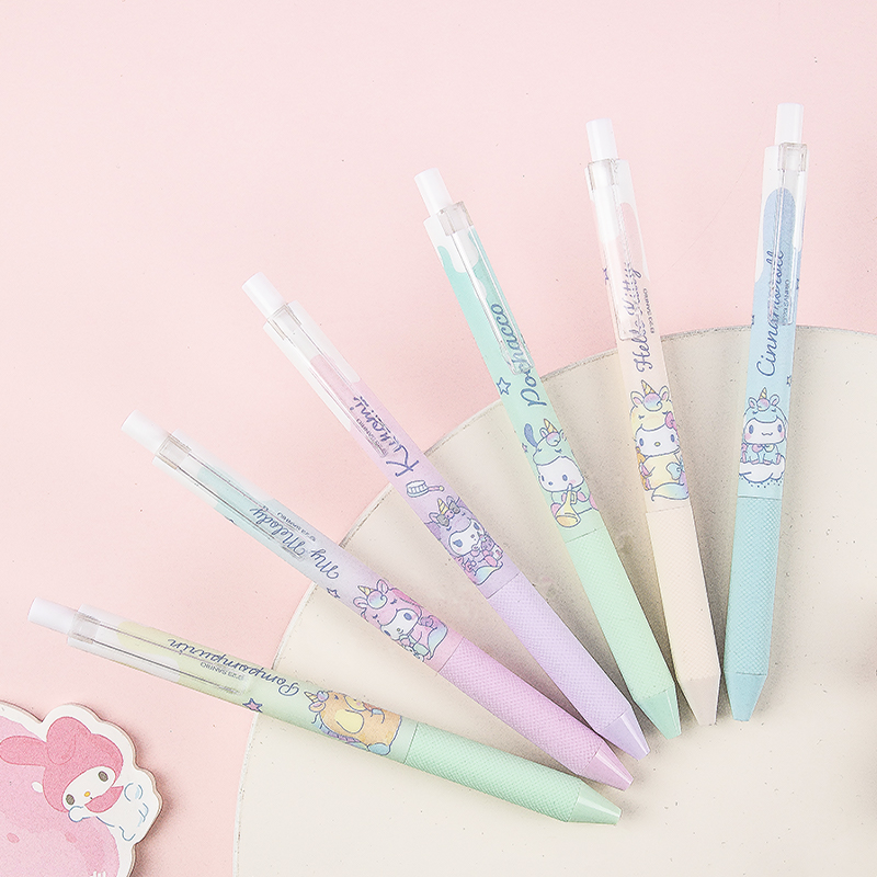 SANRIO-KT82056 RETRACTABLE GEL PEN WITH PLASTIC CLIP 6 PHOTO DESIGNS 0.5MM, BLACK INK (CIN, HK, KUR, MY, POCH, POM)